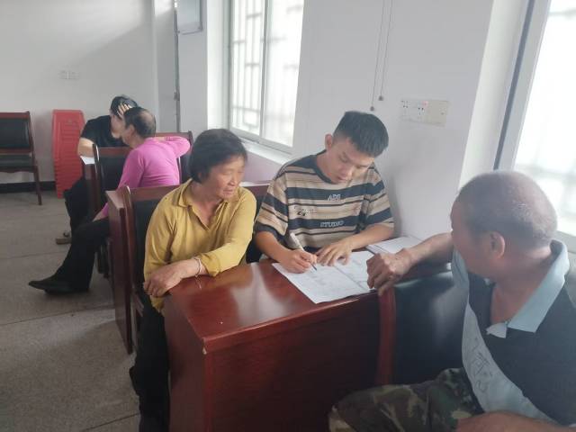 叶崇光参加广东大学生志愿服务“百千万工程”专项行动