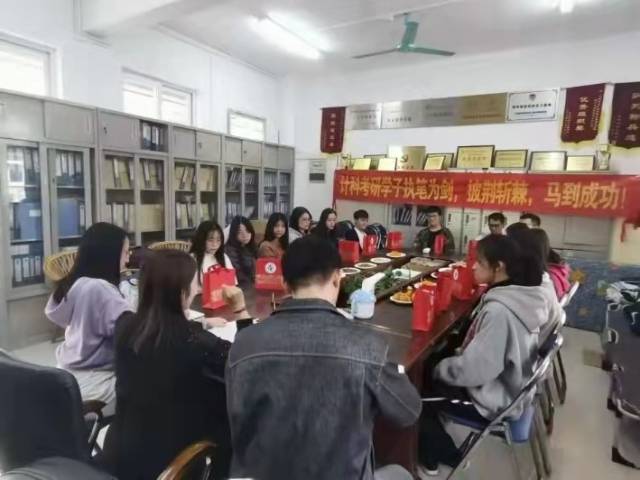 仲恺农业工程学院组织考研座谈会 仲恺农业工程学院组织考研座谈会